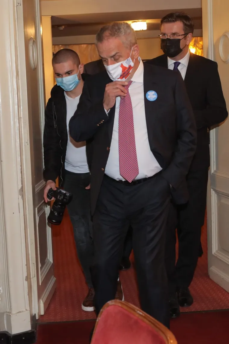 Ovo su posljednje fotografije Milana Bandića - bio je na koncertu