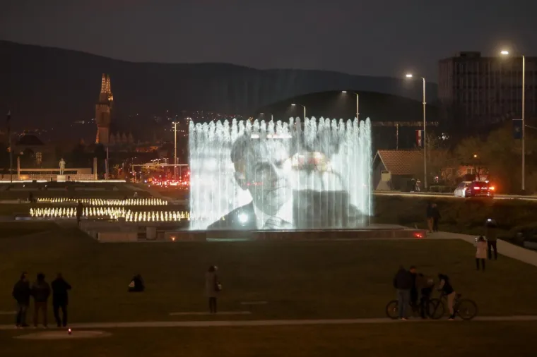 'Bandićeve fontane' svjetle u njegovu čast!