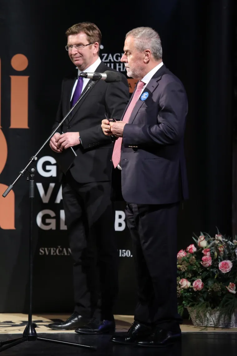 Pred praznim auditorijem Hrvatskog narodnog kazali&scaron;ta, Zagrebačka filharmonija održala je koncert kojim je obilježena 150. godi&scaron;njica Zagrebačke filharmonije.