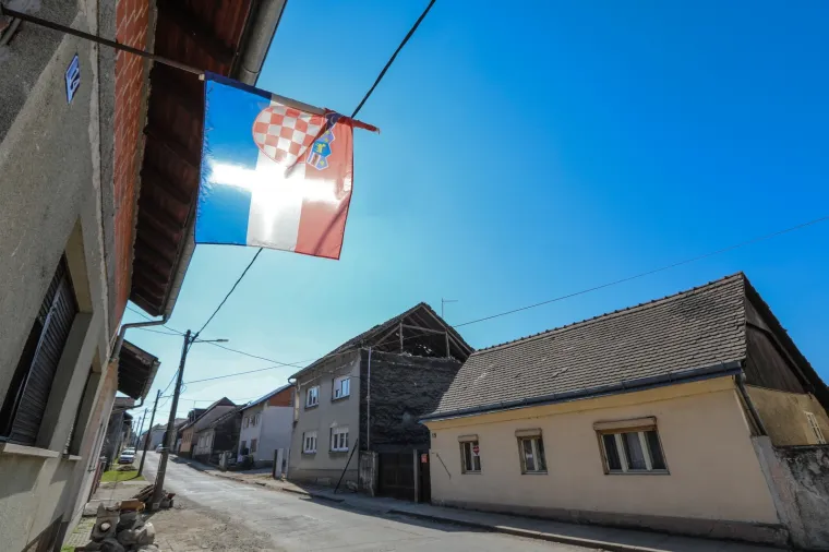 Pro&scaron;lo je vi&scaron;e od dva mjeseca od potresa u Sisačko-moslavačkoj županiji, pogledajte kako Petrinja izgleda danas