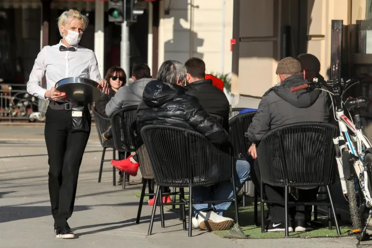 Građani &scaron;irom Hrvatske uživali na terasama u svojem omiljenom kafiću