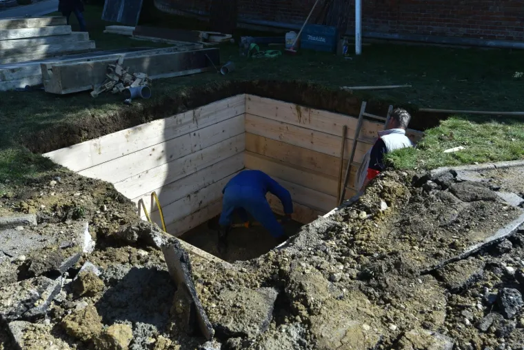 Na Mirogoju su u tijeku radovi na grobu gradonačelnika Milana Bandića