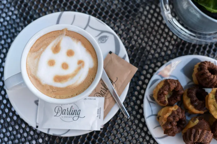 01.03.2021., Zagreb - Od danas su uz pridržavanje epidemiolo&scaron;kih mjera otvorene terase kafića. Foto: Sandra &Scaron;imunović/PIXSELL