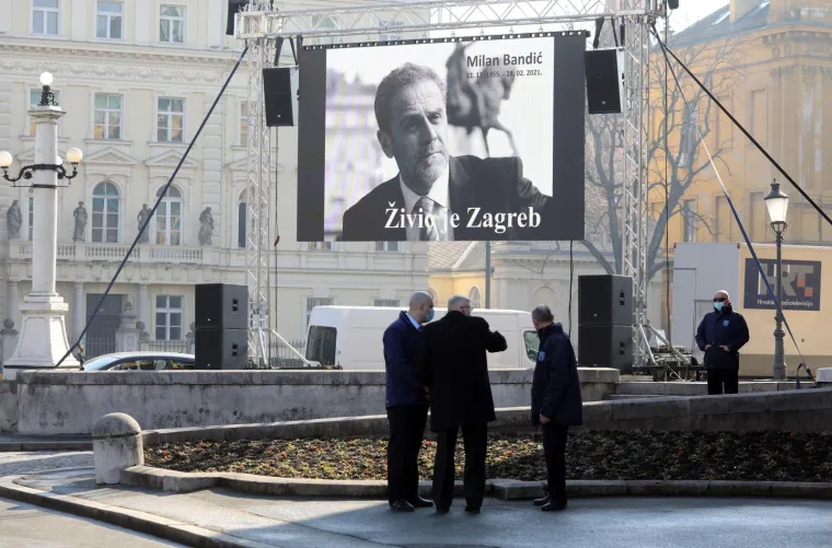 U Hrvatskom narodnom kazali&scaron;tu održava se komemoracija za Milana Bandića, a zbog epidemiolo&scaron;kih mjera moći će biti oko 150 uzvanika