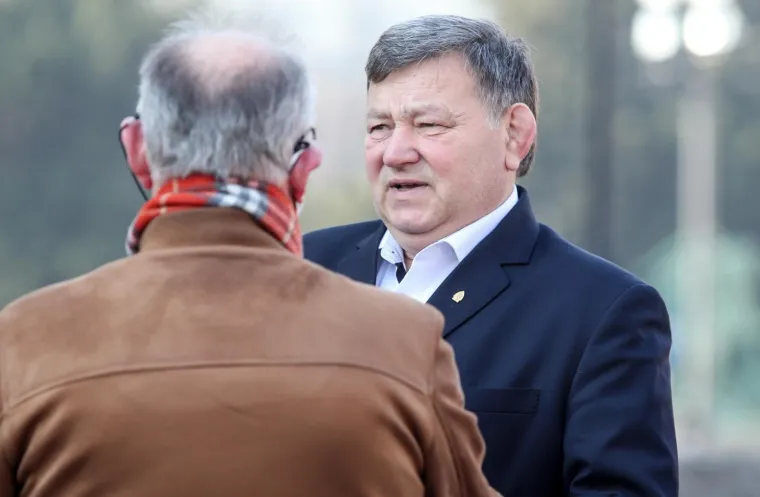 U Hrvatskom narodnom kazali&scaron;tu održava se komemoracija za Milana Bandića, a zbog epidemiolo&scaron;kih mjera moći će biti oko 150 uzvanika
