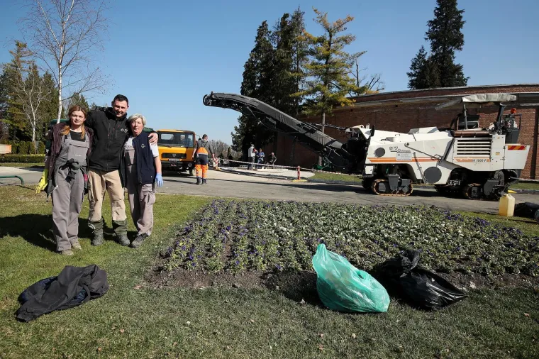 Uređuje se groblje: Pogledajte kako se na Mirogoju pripremaju za pogreb Milana Bandića