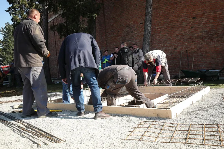 Uređuje se groblje: Pogledajte kako se na Mirogoju pripremaju za pogreb Milana Bandića