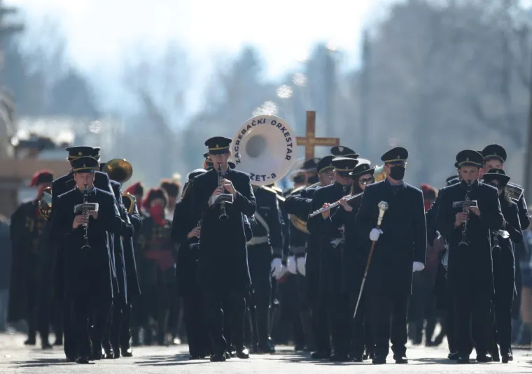 Povorka do posljednjeg počivali&scaron;ta gradonačelnika Milana Bandića