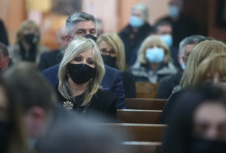 Misa zadu&scaron;nica za Milana Bandića: Obitelj te najbliži prijatelji i suradnici molili za gradonačelnika