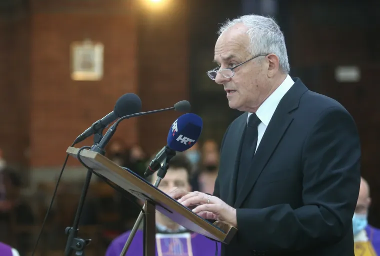 Misa zadu&scaron;nica za Milana Bandića: Obitelj te najbliži prijatelji i suradnici molili za gradonačelnika