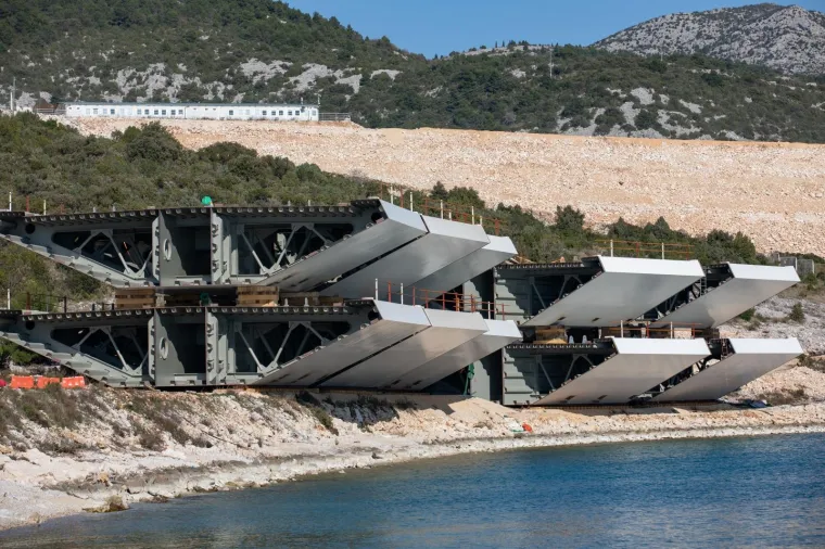 Pogledajte kako napreduje izgradnja Pelje&scaron;kog mosta: Kinezi rade punom parom