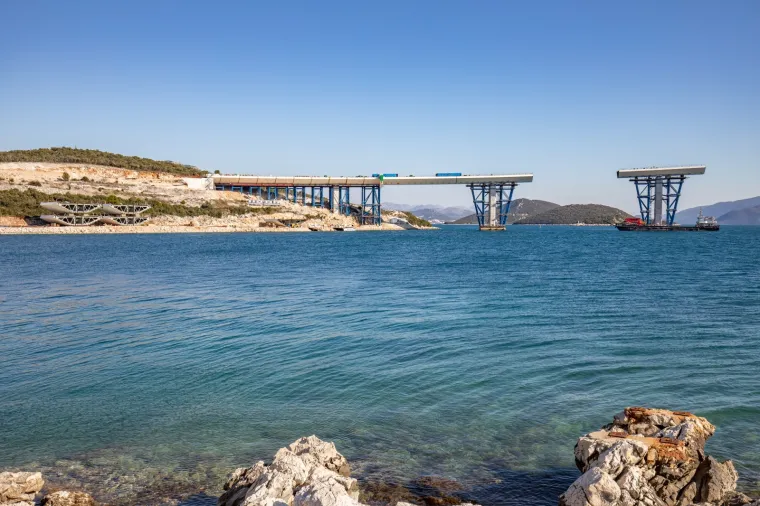 ZADIVLJUJUĆE NOVE FOTOGRAFIJE PELJE&Scaron;KOG MOSTA: Pogledajte kako napreduje gradnja ovog hrvatskog ljepotana