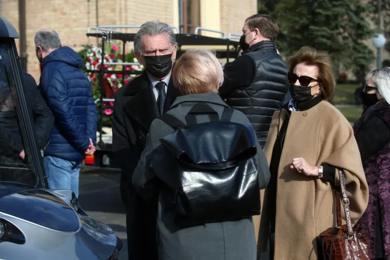 Stotine ljudi oprostile se od Cice: Na Mirogoju pokopan Zlatko Kranjčar