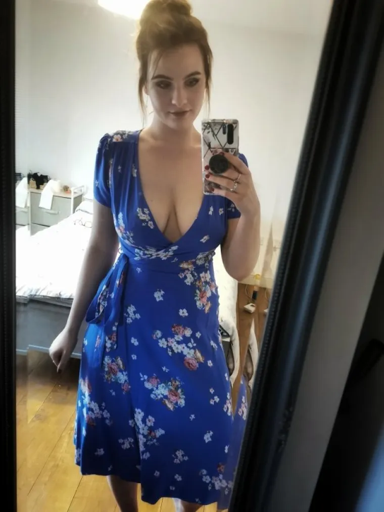 I ONI U CELIBATU BI POKLEKNULI: Možda nisu mažoretkinje, ali njihove ljetne haljinice su jo&scaron; oskudnije, a one besramnije