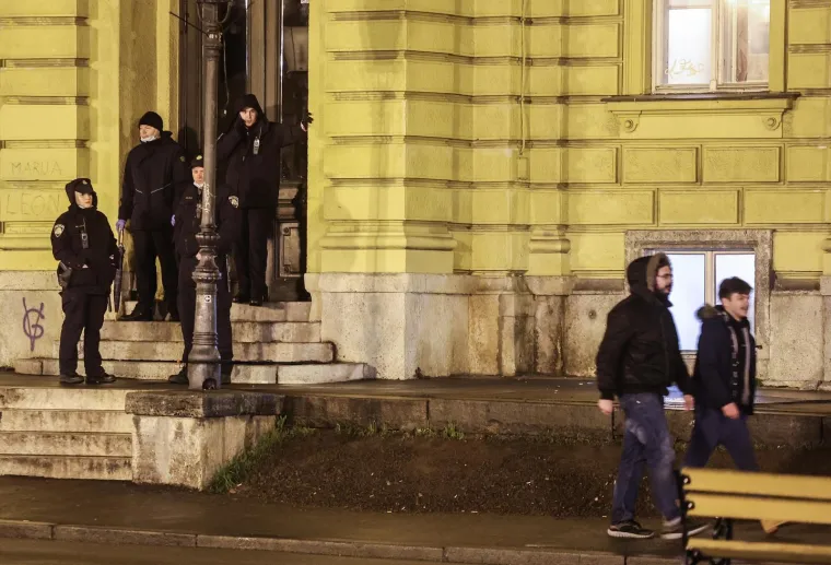 Neprepoznatljive slike kod HNK: Nema ni mladih, ni smeća. Pojačana je policijska kontrola