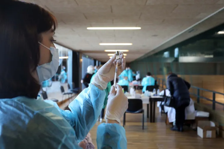 Započelo masovno cijepljenje građana