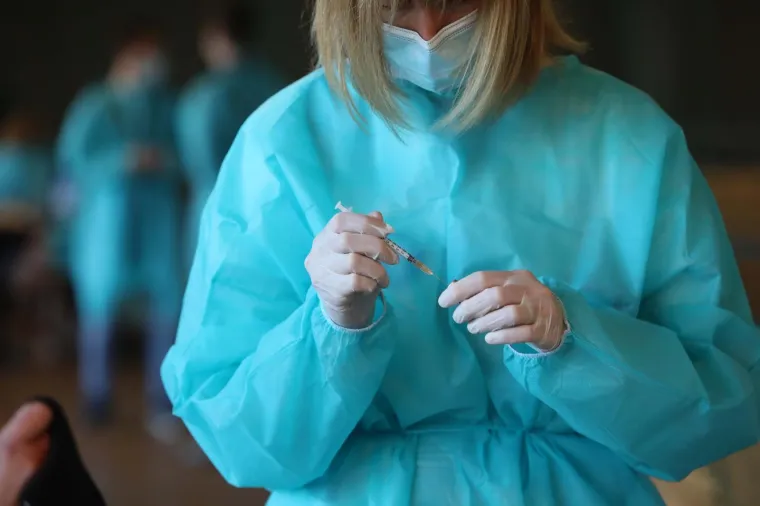 Započelo masovno cijepljenje građana