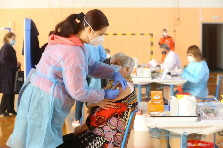 Započelo masovno cijepljenje građana