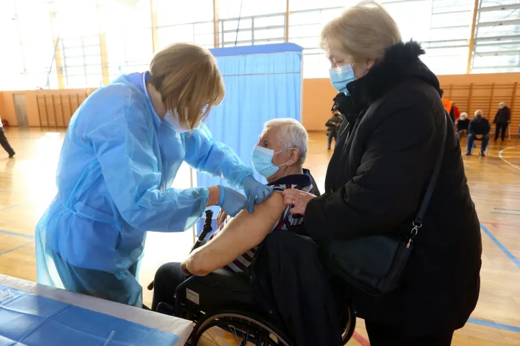 Započelo masovno cijepljenje građana