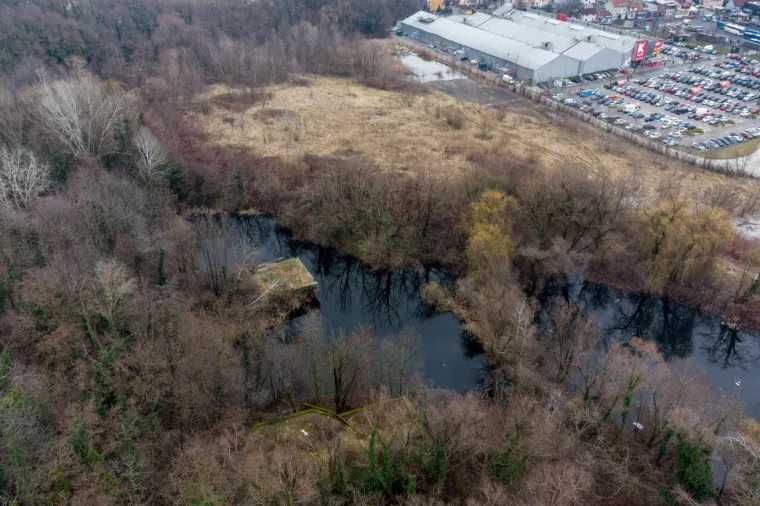 Njemački bunker iz Drugog svjetskog rata sakriven je u &scaron;umi na Črnomercu