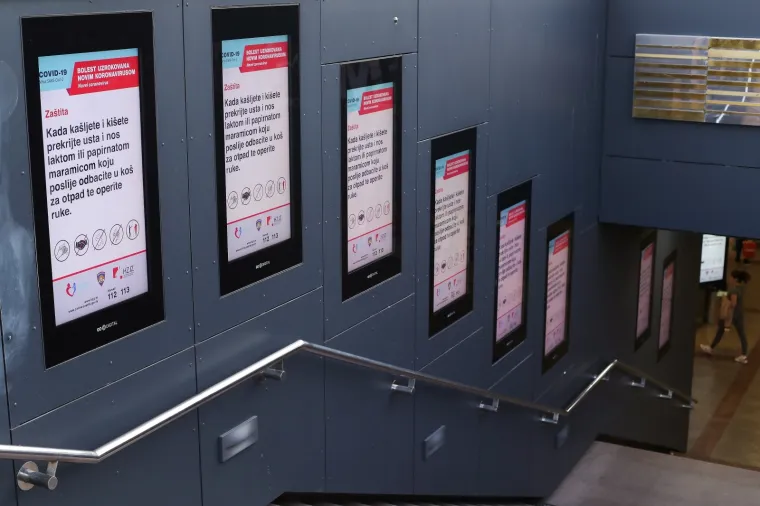 Prije točno godinu dana Bero&scaron; je proglasio epidemiju korone! Prisjetite se kako je tada bilo: Redovi pred trgovinama, prazne police, dezinfekcija...