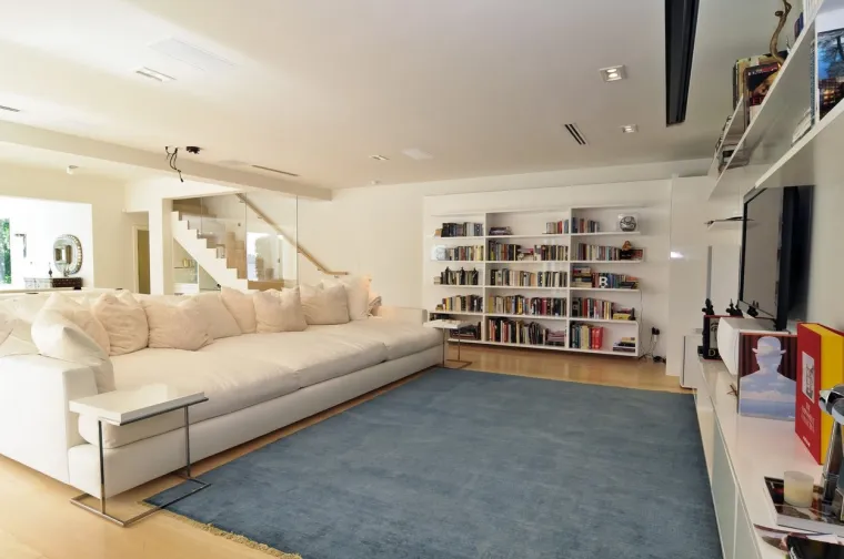 POGLEDAJTE U KAKVOJ SU KUĆI ŽIVJELI PIQUE I SHAKIRA: Sad ju žele prodati, no cijena je previsoka gotovo za svakoga