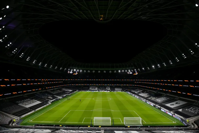 Stadion Tottenhama treći je najveći stadion u Engleskoj, super moderno zdanje. Stadion Tottenham Hotspur