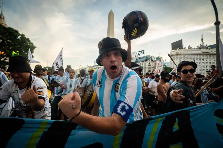 DIEGO JE ARGENTINA: Žestoki prosvjedi u Buenos Airesu; Tko je kriv za Maradoninu smrt?