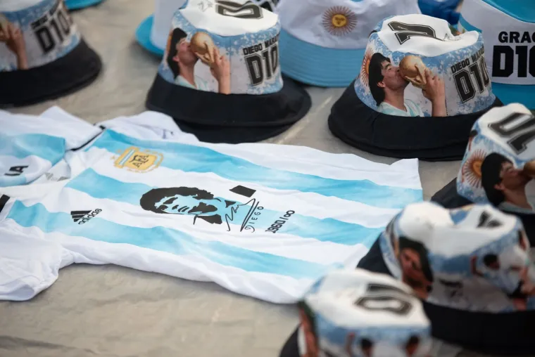 DIEGO JE ARGENTINA: Žestoki prosvjedi u Buenos Airesu; Tko je kriv za Maradoninu smrt?