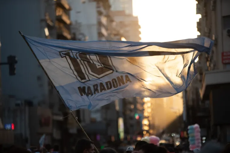 DIEGO JE ARGENTINA: Žestoki prosvjedi u Buenos Airesu; Tko je kriv za Maradoninu smrt?