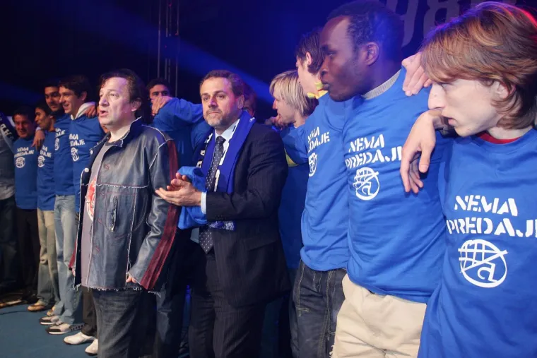 Mamić na ramenima nosi Bandića, Modrić i ekipa odlično raspoloženi: Pogledajte kako su BBB slavili 20. godi&scaron;njicu osnutka