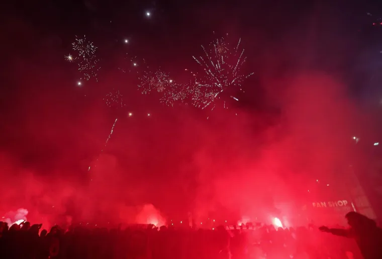 BOYSI SLAVE UZ PREKRIŽENU MAMIĆEVU GLAVU: Prekrasne scene u Zagrebu, ludilo kakvo se ne pamti