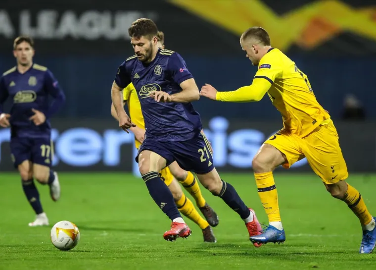 EUROPSKA NOĆ NA MAKSIMIRU: Pogledajte kako izgleda borba modrih protiv Mourinhovih trupa