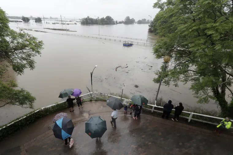 Tisuće stanovnika u Australiji evakuirano, poplave se pogor&scaron;avaju