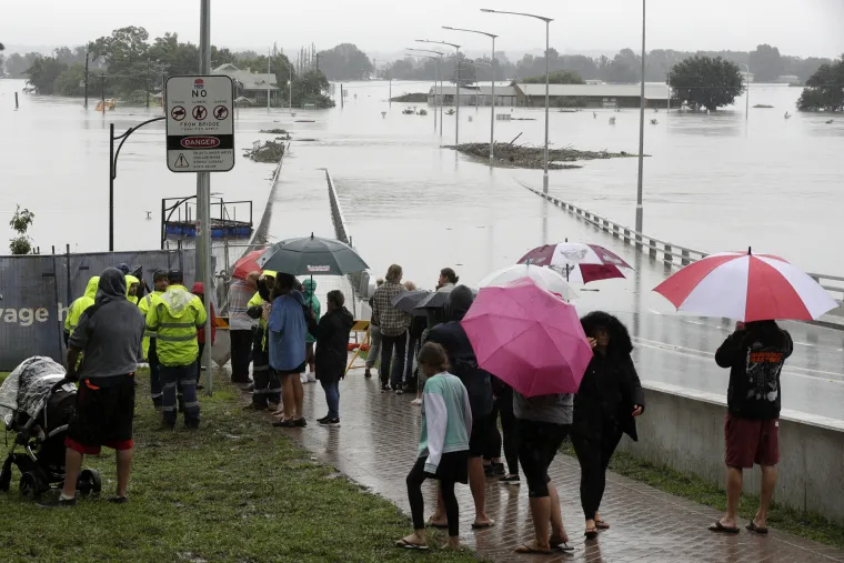 Tisuće stanovnika u Australiji evakuirano, poplave se pogor&scaron;avaju