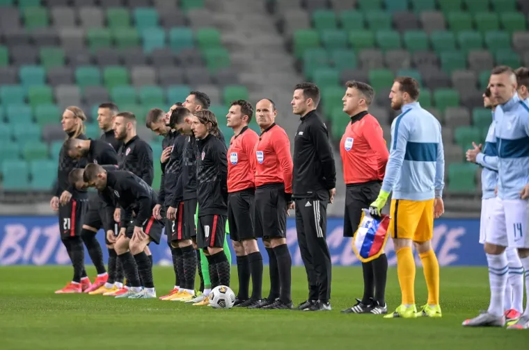 VATRENI OTVORILI KVALIFIKACIJE ZA SP: Zavirite u galeriju i osjetite da&scaron;ak atmosfere iz Ljubljane