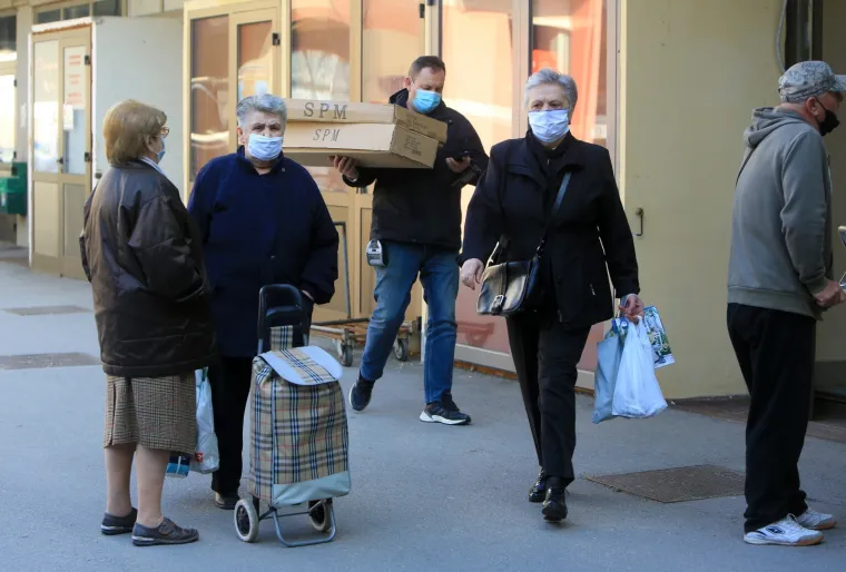 Nove mjere za Karlovačku županiju: Maske obavezne i na otvorenom