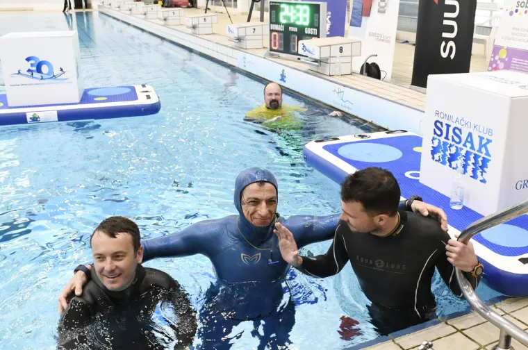 Uspio je: &Scaron;obat oborio vlastiti rekord u ronjenju na dah