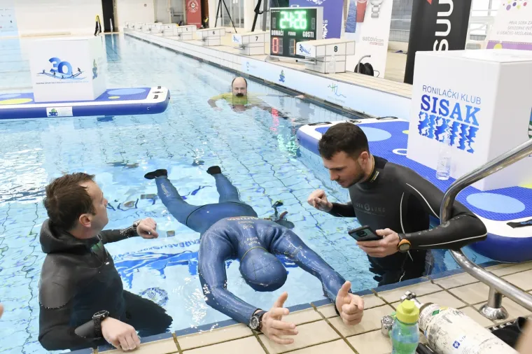 Uspio je: &Scaron;obat oborio vlastiti rekord u ronjenju na dah