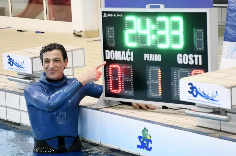 Uspio je: &Scaron;obat oborio vlastiti rekord u ronjenju na dah