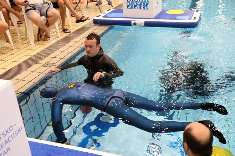Uspio je: &Scaron;obat oborio vlastiti rekord u ronjenju na dah