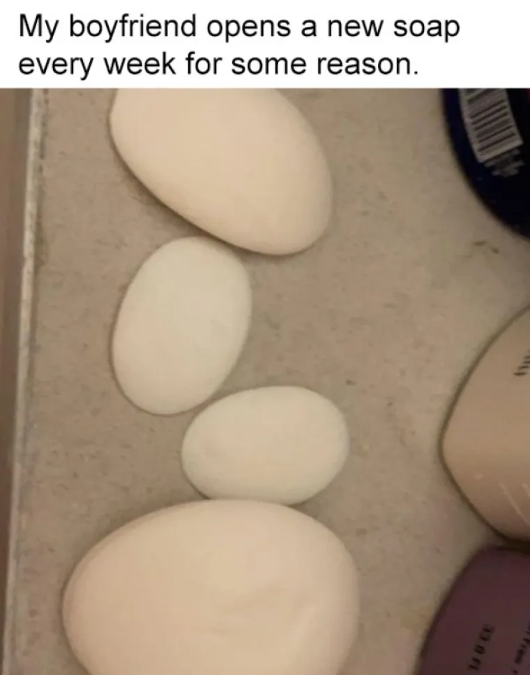 IRITANTNE NAVIKE BOLJIH POLOVICA ZBOG KOJIH SE SVI PITAJU ZA&Scaron;TO SU JO&Scaron; ZAJEDNO: Mora da im je u krevetu fantastično...