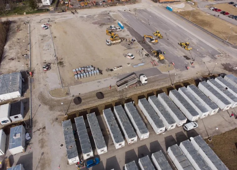 FASCINANTNE FOTOGRAFIJE IZ ZRAKA: Ovdje sada žive Petrinjci čiji domovi su stradali u razornom potresu