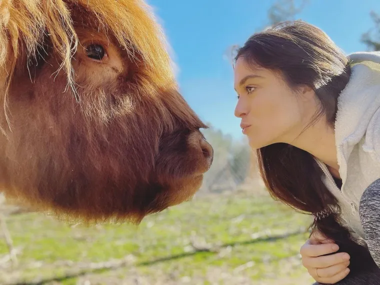 PRIZNAJTE, I VI ŽELITE OVAJ POSAO: Prodala je kuću i život posvetila životinjama. Ima ih već skoro 200, pogledajte taj raj!