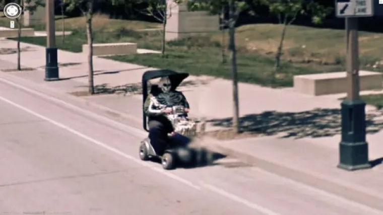 OD UMJETNOSTI DO NEVIĐENIH BIZARLUKA: Da je živa, Google Street kamera patila bi od PTSP-a čega se sve nagledala