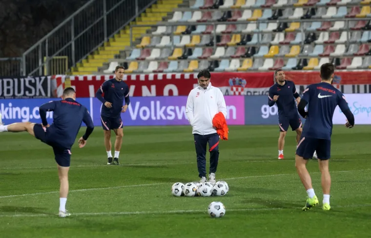 VATRENI ODRADILI POSLJEDNJI TRENING PRED MALTU: Pogledajte kadrove s Rujevice