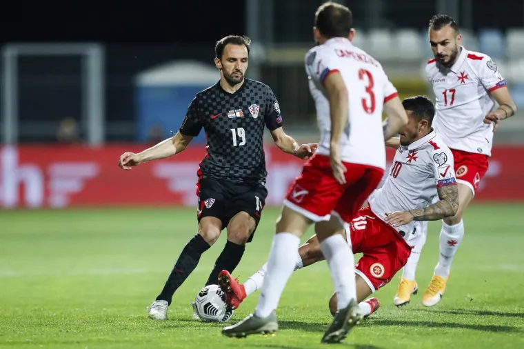 Prvi put za Hrvatsku od prve minute nastupa Mislav Oršić, a postava je to kakvu nismo nikad gledali za Vatrene.