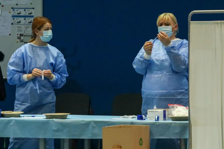 U Osijeku počelo organizirano cijepljenje na tri posebno organizirana punkta