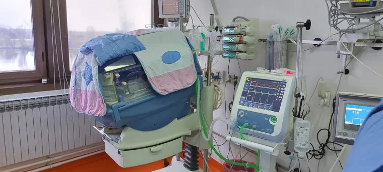 Osječka bolnica zahvaljujući va&scaron;im donacijama nabavila je neonatalni respirator koji će pomoći svim prerano rođenim bebama