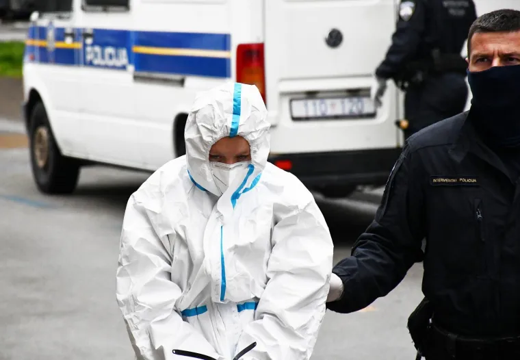 Čeka se odluka o istražnom zatvoru: Majka pretučene djevojčice u lisicama privedena na ispitivanje